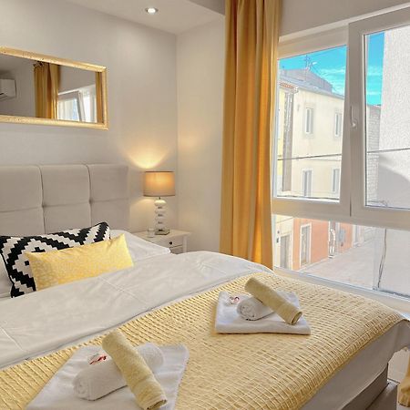 Anamari Apartments ザダル エクステリア 写真